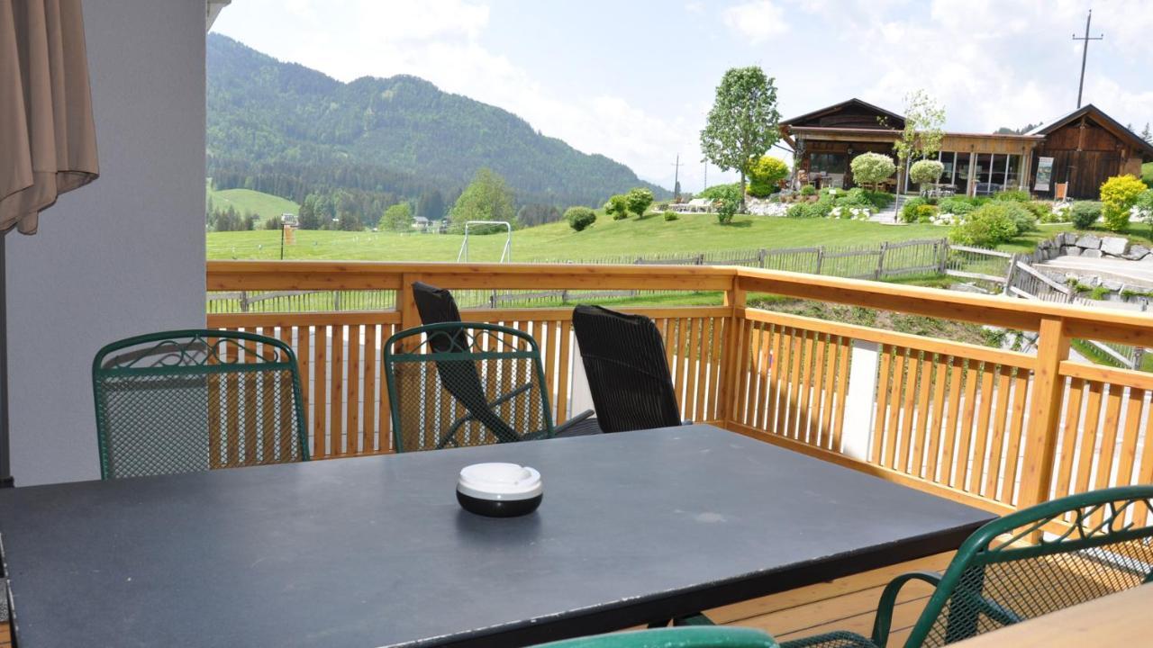 Erdhaeuser Und Apartments Mit Seeblick Und Alleinlage Weissensee Exterior photo